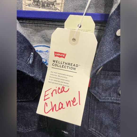 Levi's Women Wellthread Collection Jean Denim Cropped Jacket Embroidered S NWT - Picture 8 of 8